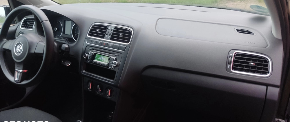 Volkswagen Polo cena 29999 przebieg: 30000, rok produkcji 2014 z Kruszwica małe 466